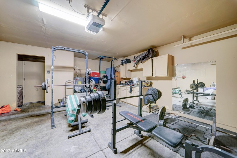 10002 W Mariposa St-26