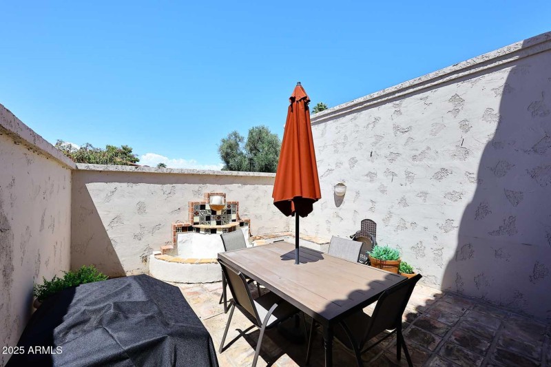 6249 - #13 - Back Patio2