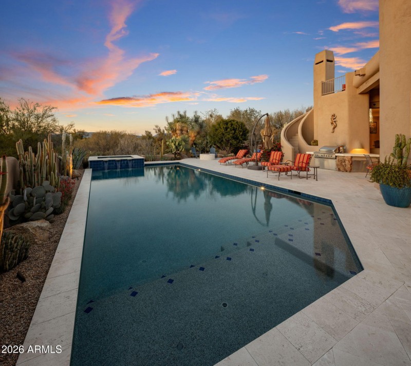 Pool & Hot Tub