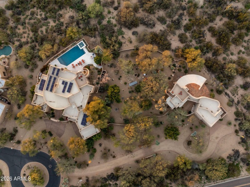 Main House & Guest House Aerial