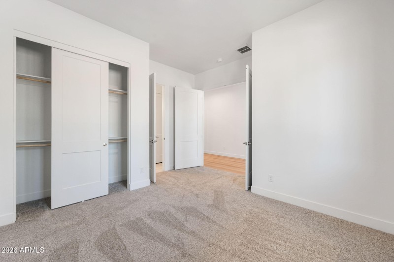 10-Bedroom 2 (2)