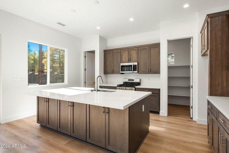 21-Kitchen (1)