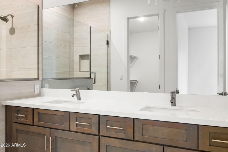 34-Primary Bathroom (3)
