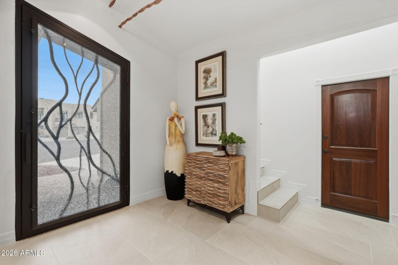 005_Foyer