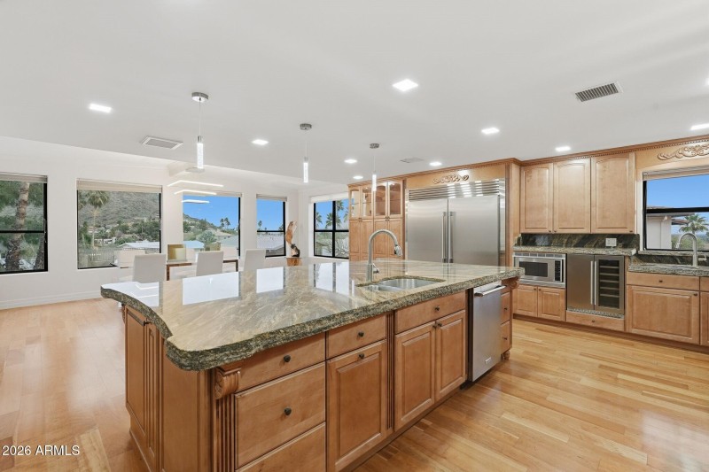 008_Kitchen