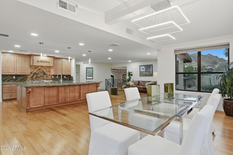 015_Dining Room