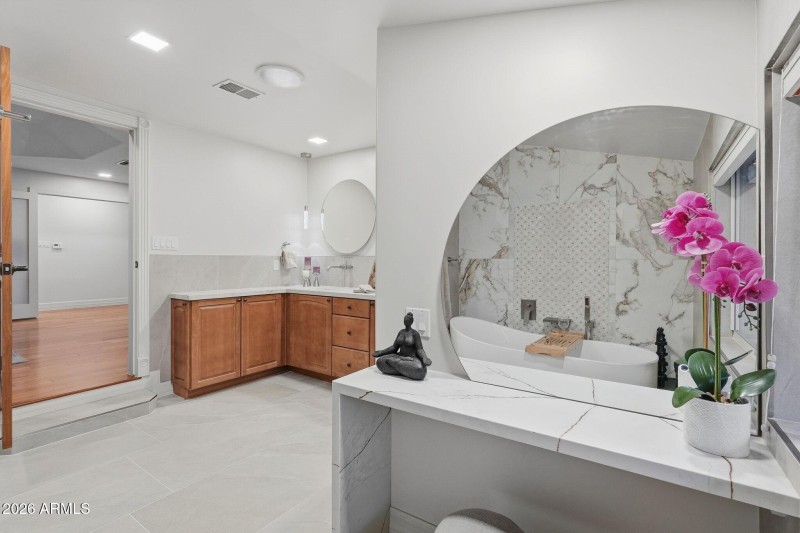 031_Primary Ensuite