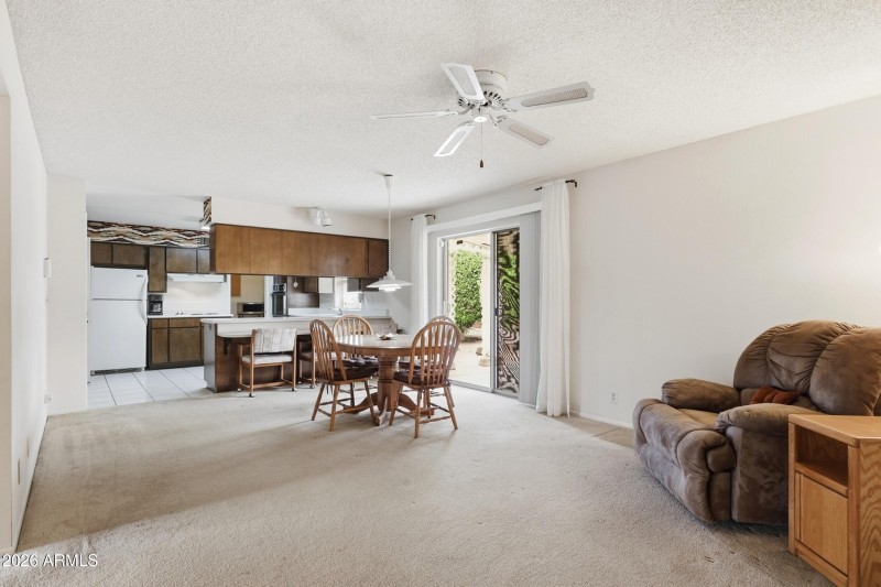 Dining/Kitchen