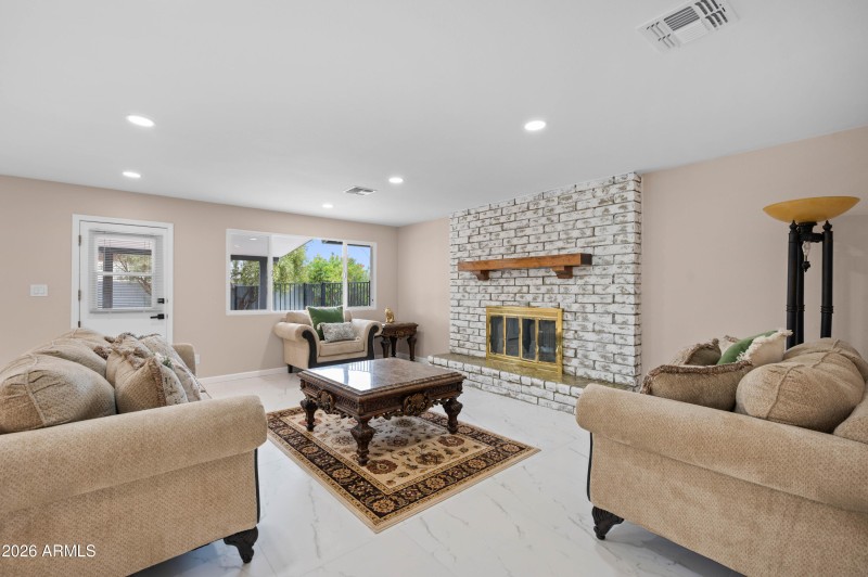 297 S Hacienda Cir Litchfield Park AZ 85