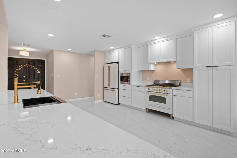297 S Hacienda Cir Litchfield Park AZ 85