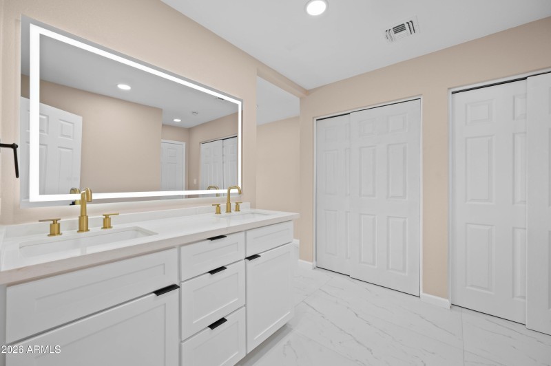 297 S Hacienda Cir Litchfield Park AZ 85
