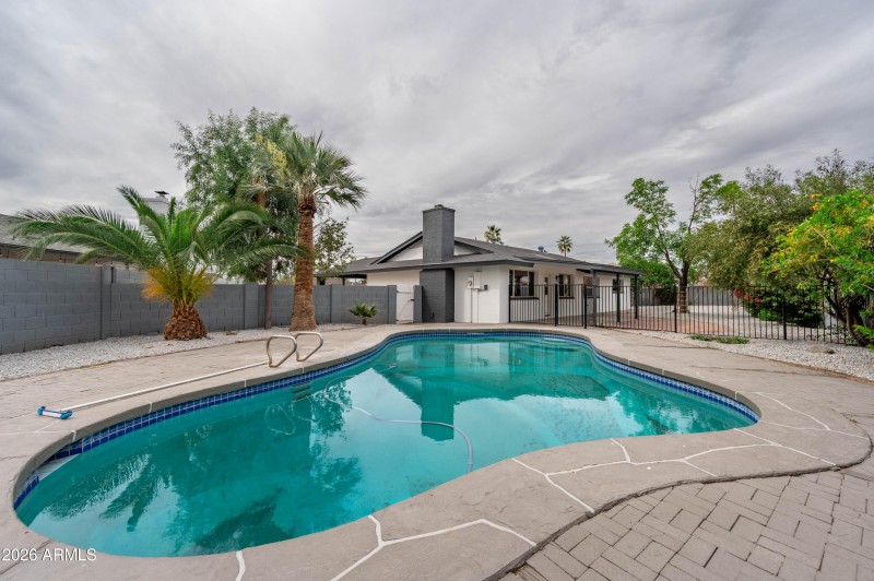297 S Hacienda Cir Litchfield Park AZ 85