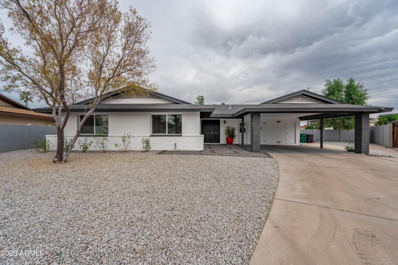 297 S Hacienda Cir Litchfield Park AZ 85