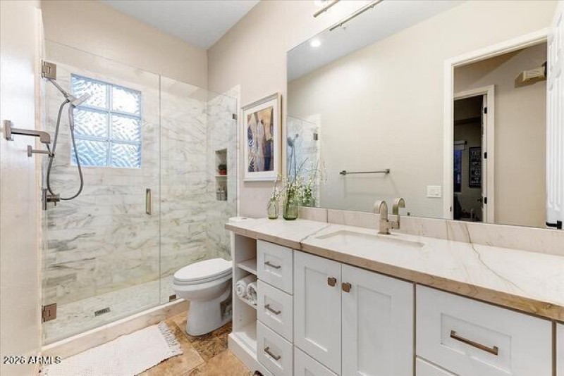 26-Full Bathroom