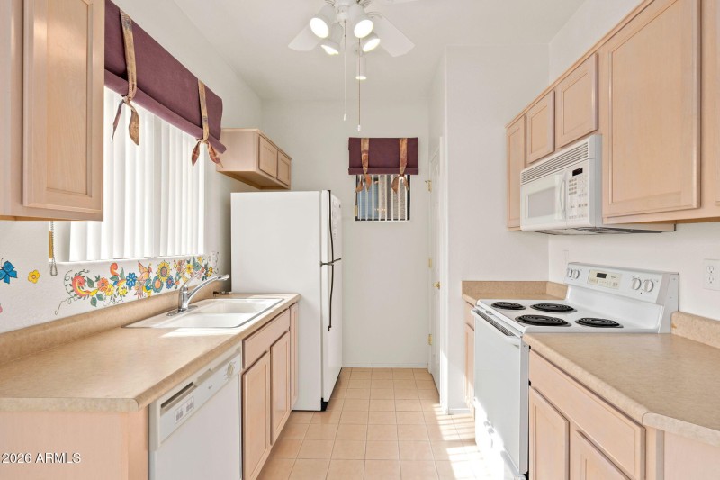 13644 N Saguaro Blvd Unit 202 - 12
