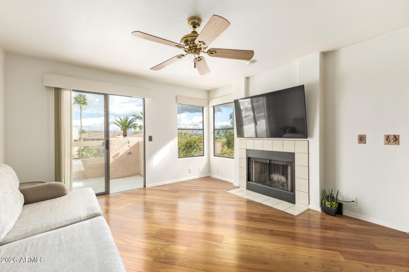 Great Room with Fireplace