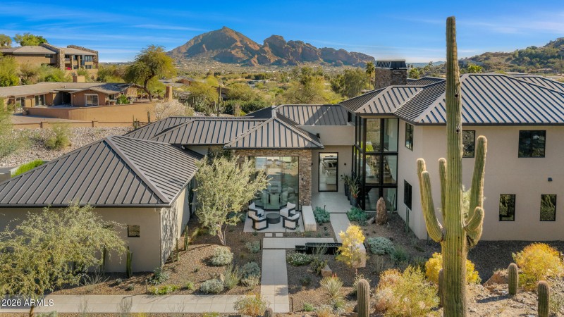 04front of property_aerial