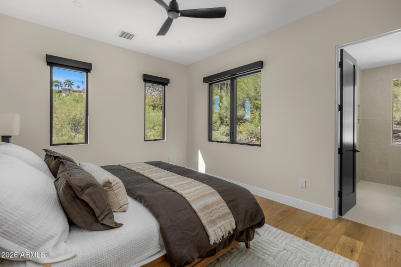 44guest bedroom4