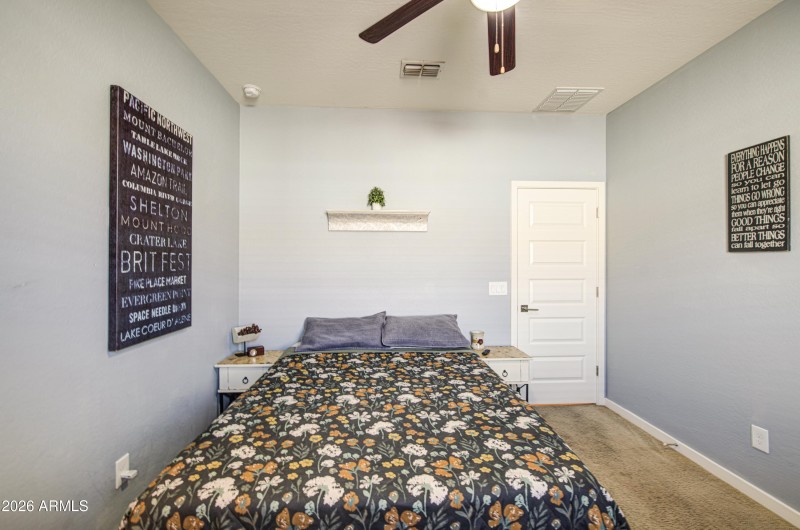 Bedroom 4-pic 2