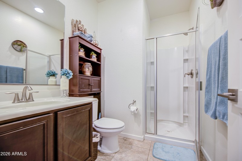 Bathroom 3-pic 1
