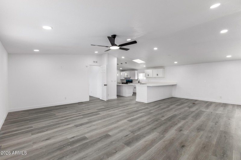 Entrance / Kitchen
