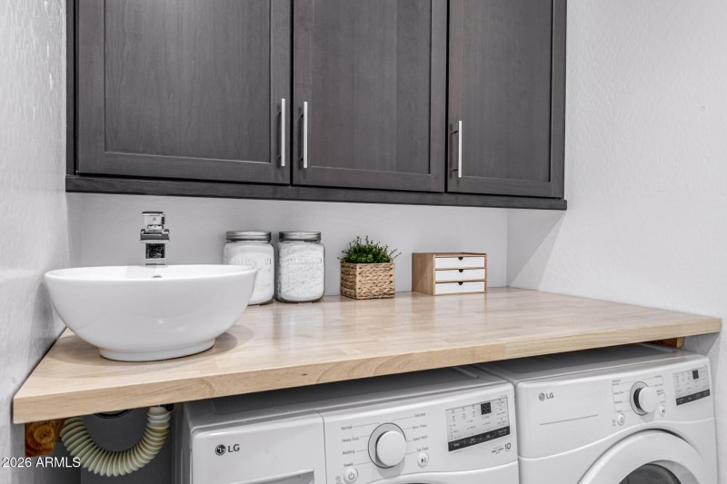 Custom Decor & Sink to Enjoy