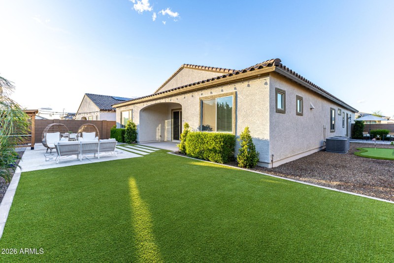 This Backyard Has So Much Space