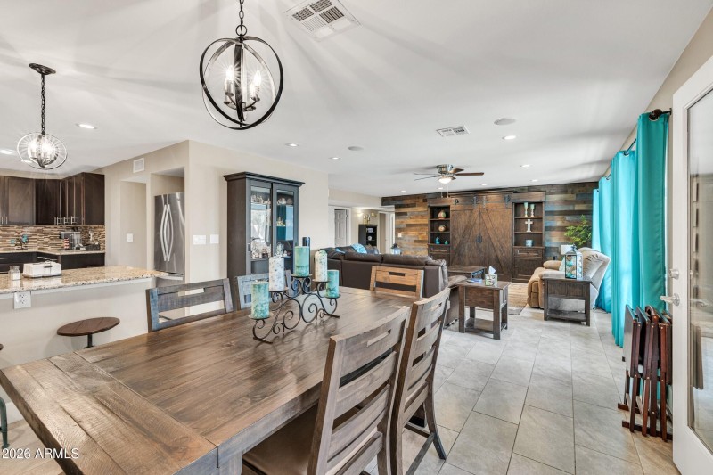 11_dining area