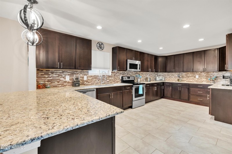 16_kitchen .png