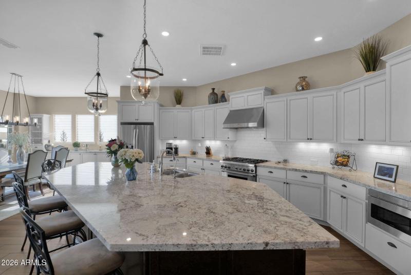 3746 Azalea - 09Kitchen