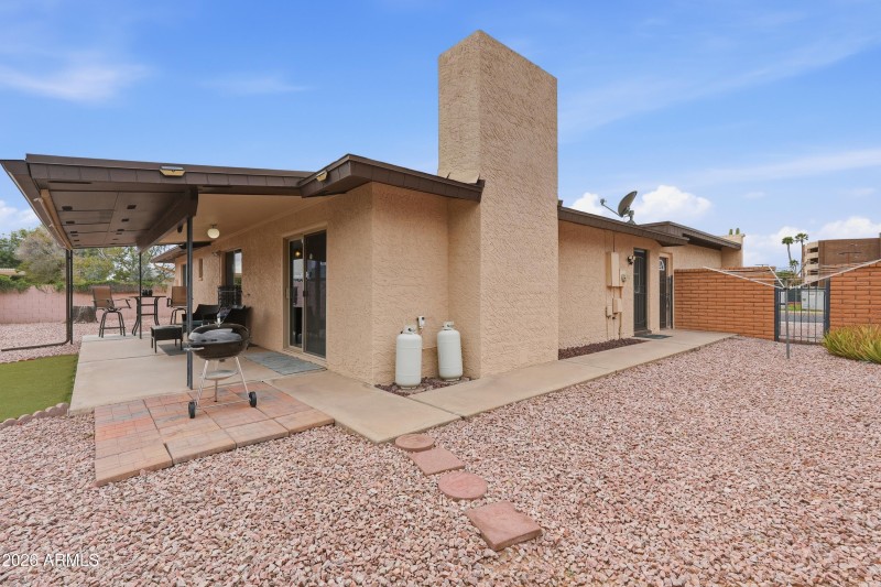 YARD & PATIO