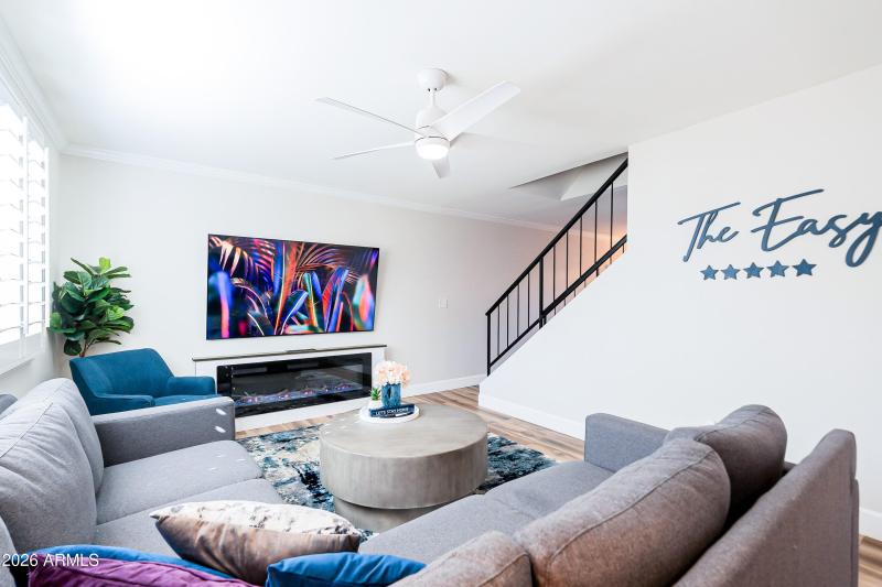 1_Living Room