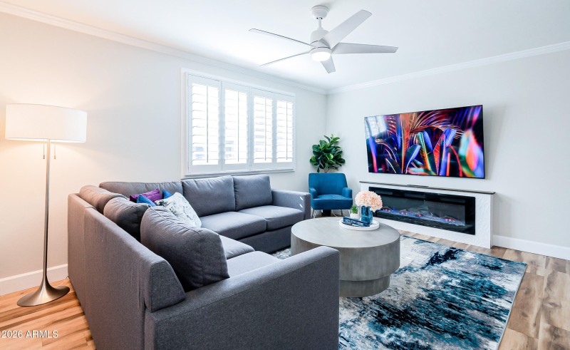 2_Living Room