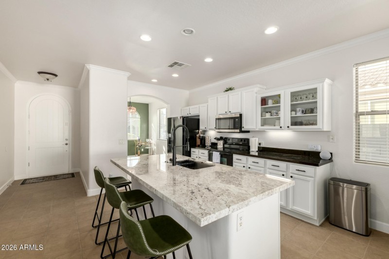 Entry to Kitchen