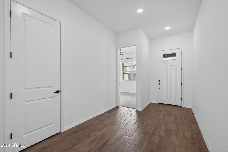 27)FOYER