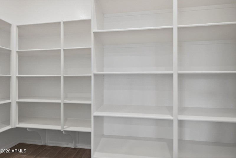29)PANTRY