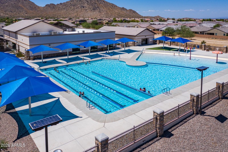 H) COMMUNITY POOL