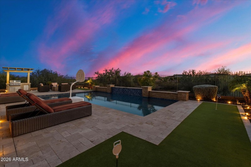 Backyard/Pool