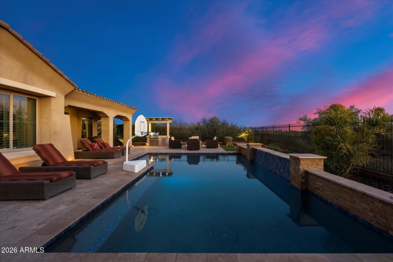 Pool/Backyard