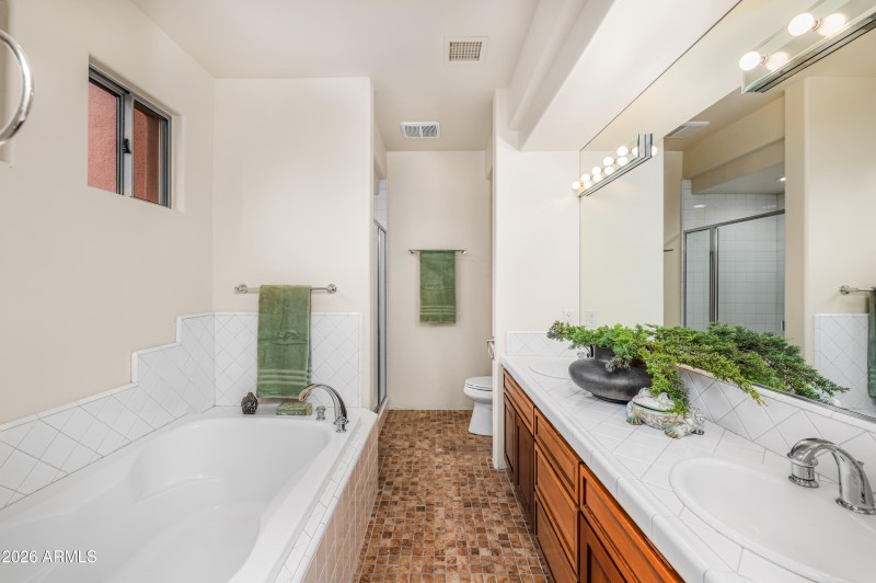 Junior Suite Bath