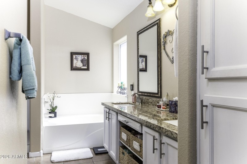 1515 N Poppy St - Primary Bathroom