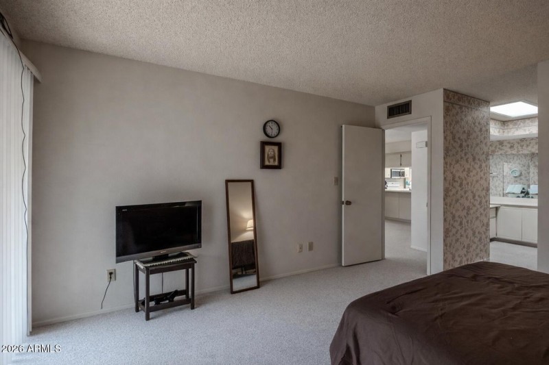 PRIMARY BED