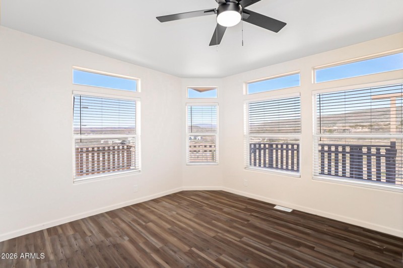Scenic Window View Room