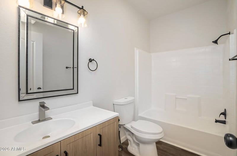Full Bath With Tub And Vanity