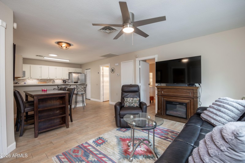 Living Area 2