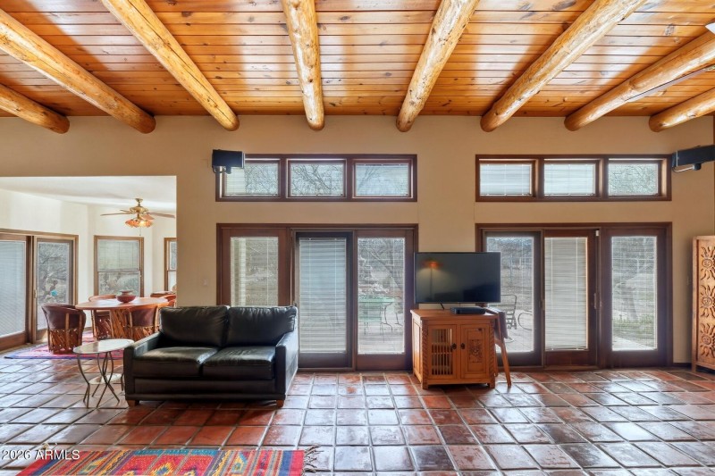 1366 East Cottonwood Lane-081063