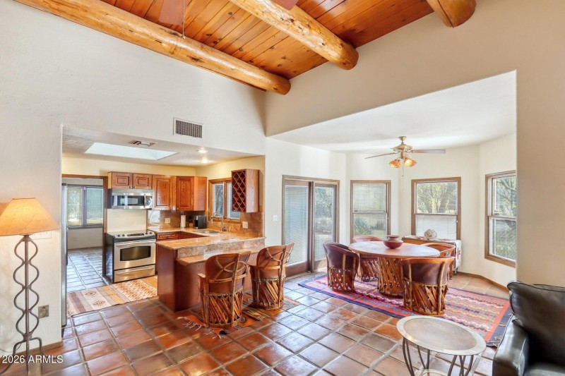 1366 East Cottonwood Lane-081068