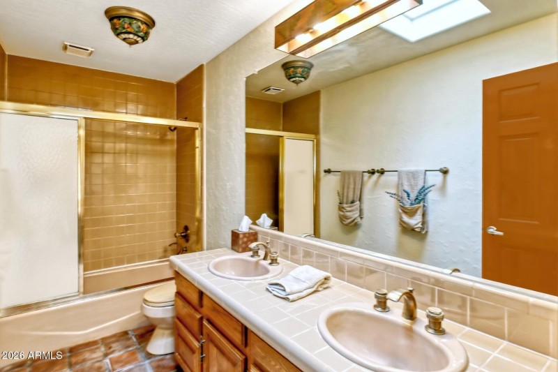1366 East Cottonwood Lane-081178