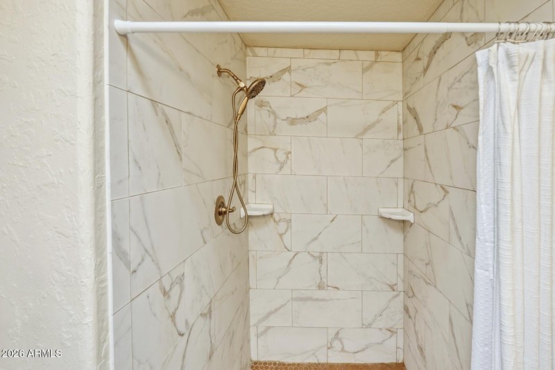 1366 East Cottonwood Lane-081263