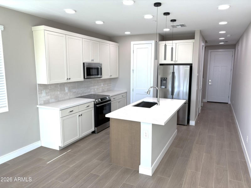 Kitchen 1
